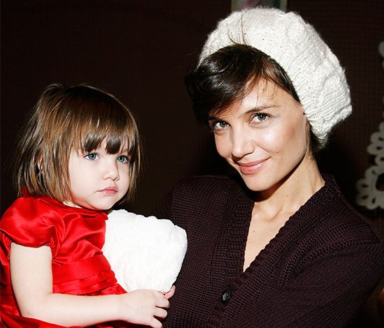 Сури становится точной копией Кэти Холмс. Смотри новые фото