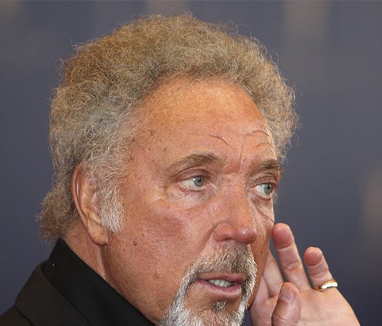 Супруга Тома Джонса скончалась после тяжелой болезни