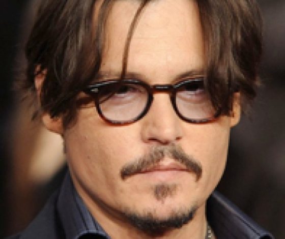 За сколько Джонни Депп продает свой особняк