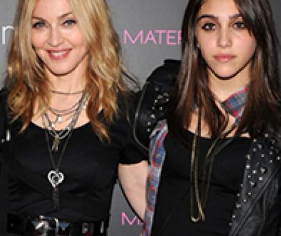 Почему дочь Мадонны стесняется своей мамы