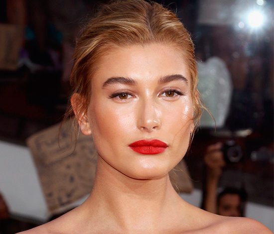 Хейли Болдуин изменила имидж