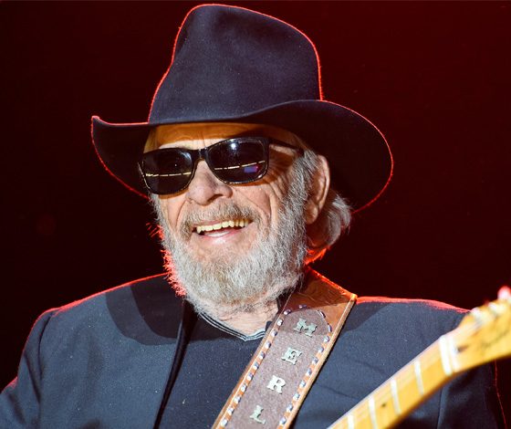 Легендарный кантри-певец Мерл Хаггард умер в день своего рождения