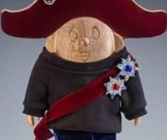 Русские дизайнеры подарили детям щелкунчиков