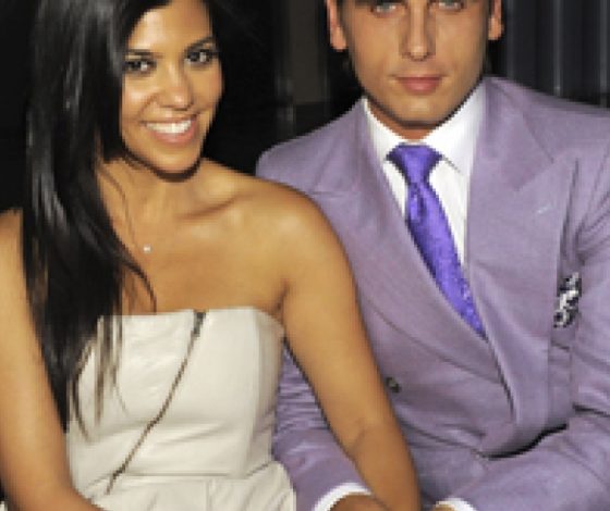 Муж Кортни Кардашьян изменяет ей с другой