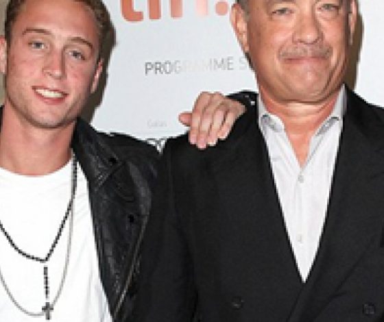 Почему сына Тома Хэнкса разыскивает полиция