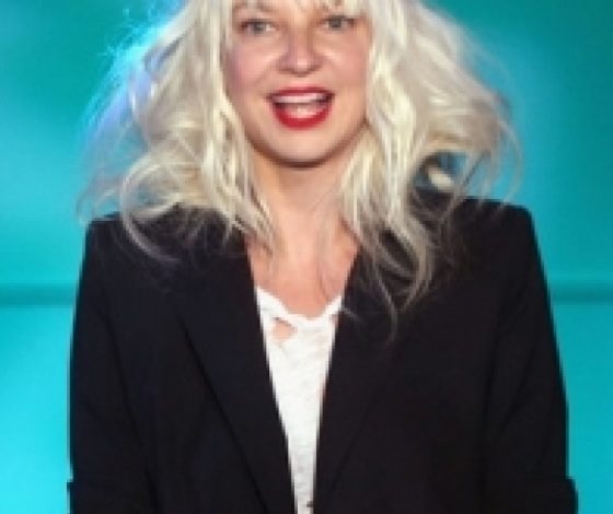 Как наркотики и алкоголь чуть не убили певицу Сию