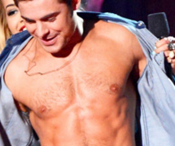 Зак Эфрон шокировал своим нарядом