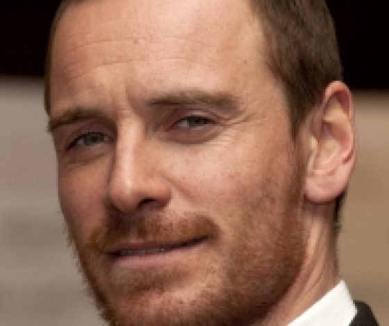 Кого утвердили на роль Стива Джобса