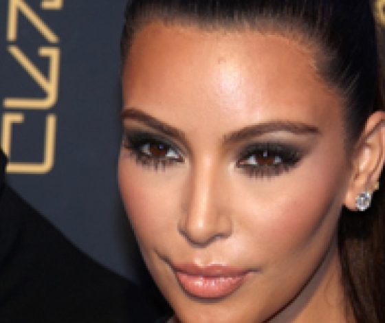 Ким Кардашьян появилась на обложке журнала Variety