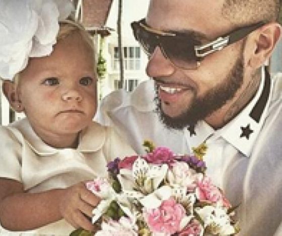 Тимати проводит все свободное время с дочкой