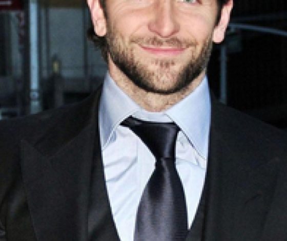 Брэдли Купер судится с журналистами из-за Ирины Шейк