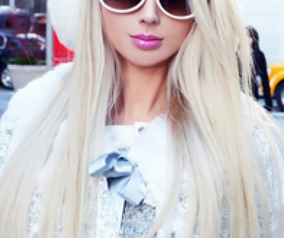 «Живая Барби» показала свое новое тело