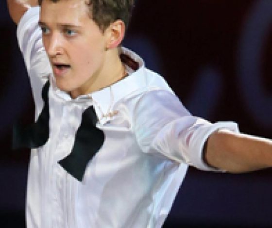 Максим Ковтун встречается с гимнасткой