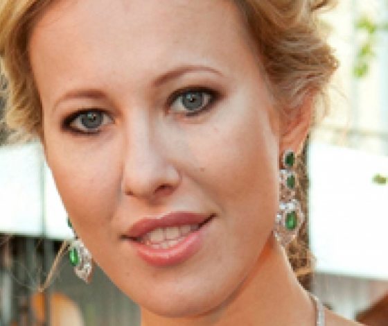 Ксения Собчак показала тело в купальнике