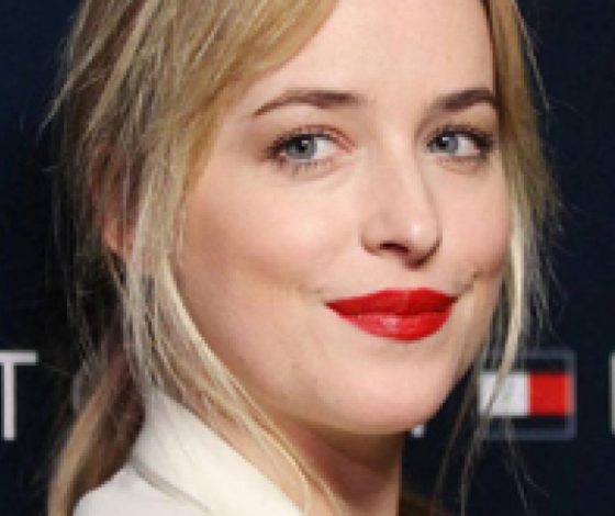 Дакота Джонсон вернулась к своему бывшему парню