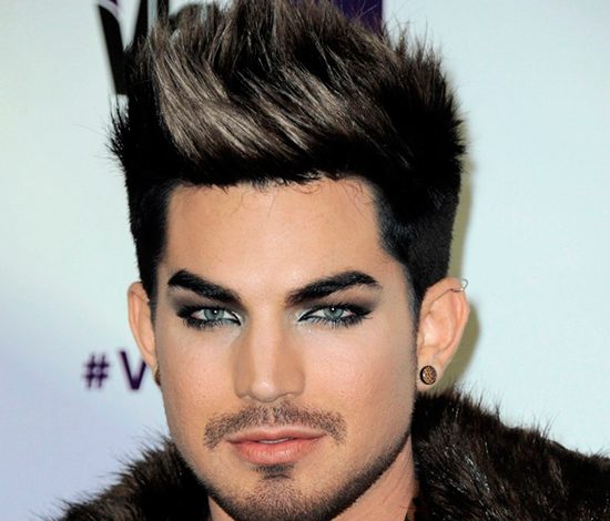 Знаменитые мужчины, которые делают макияж