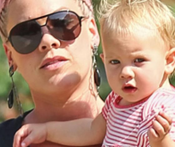 Новые фото дочери Пинк