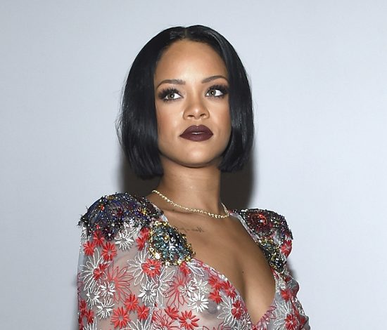 Почему Рианна отменила выступление на «Грэмми»