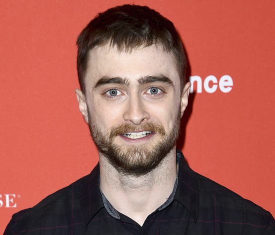 Дэниел Рэдклифф удивил поклонников, сыграв труп