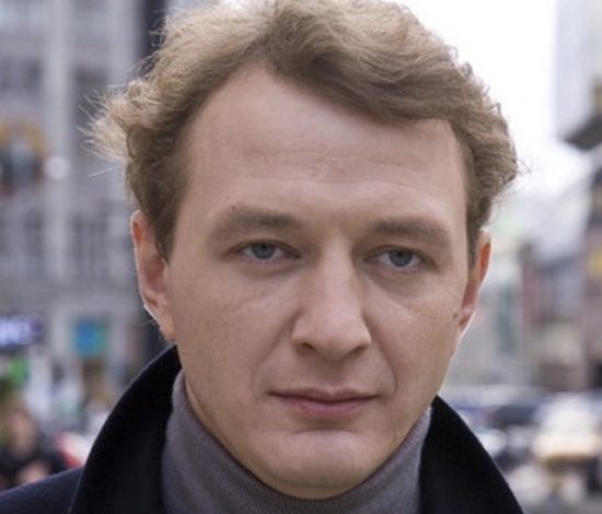 Возлюбленная Марата Башарова переехала к нему жить