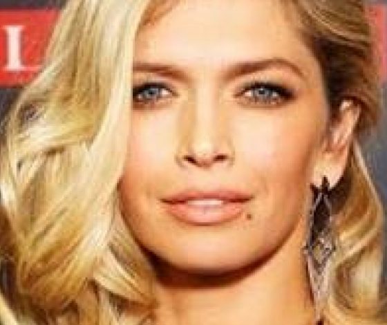 Вера Брежнева запустила свой канал на YouTube