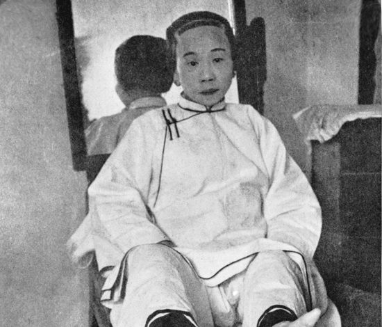 Жертвы красоты: китайские девушки со «стопой-лотосом»