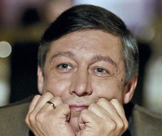 Михаил Ефремов читает стихотворение в память об Эльдаре Рязанове