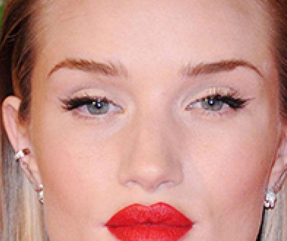 Как правильно наносить матовую помаду