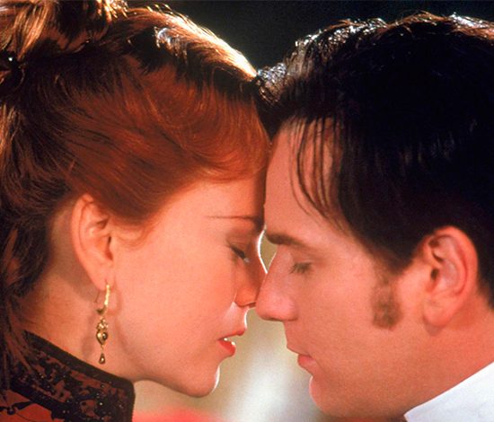 Согреваемся зимой: подборка горячих кинопоцелуев