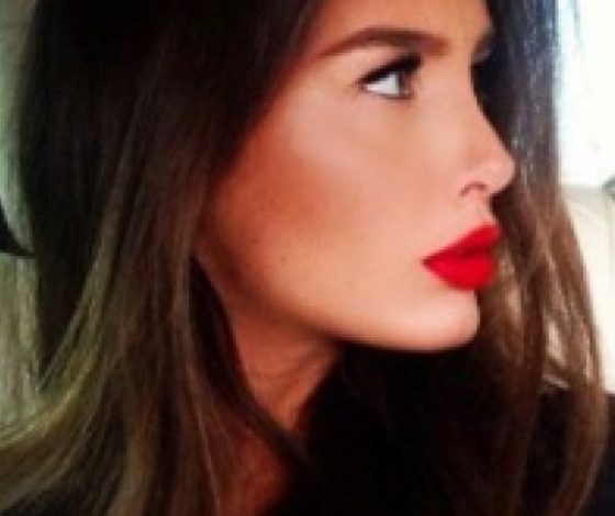 Кети Топурия показала округлившийся животик