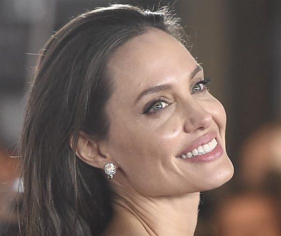 Анджелина Джоли напугала поклонников своим костлявым телом