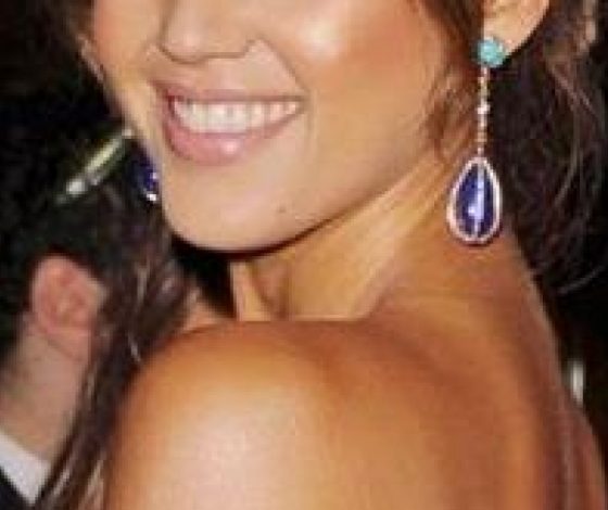 Джессика Альба сменила имидж