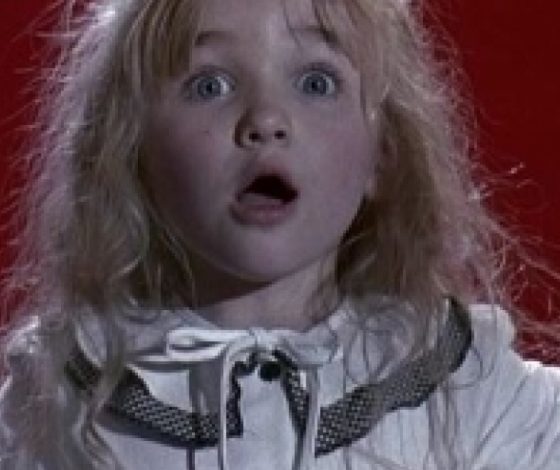 Маленькая девочка, которая не умеет хранить секреты