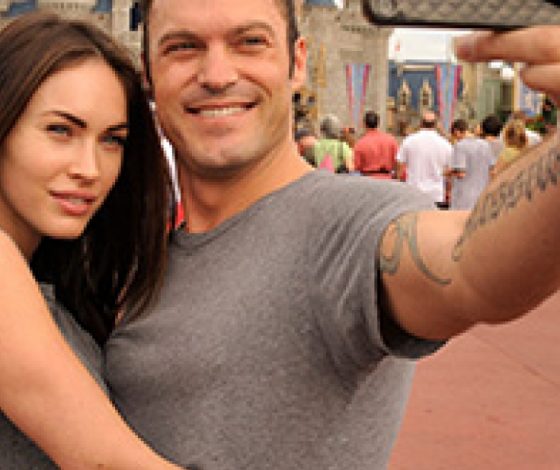 Селфи звезд - вид со стороны