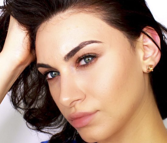 Сияющий утренний макияж от бьюти-блогера