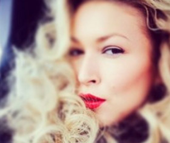 Звездные пары в новом клипе Ирины Дубцовой