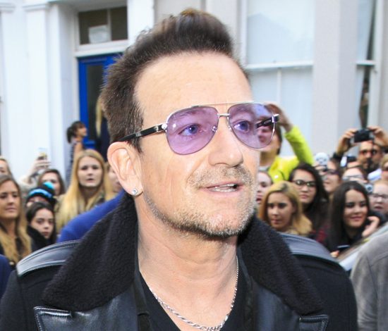 Боно организует концерт в поддержку семей погибших в Париже