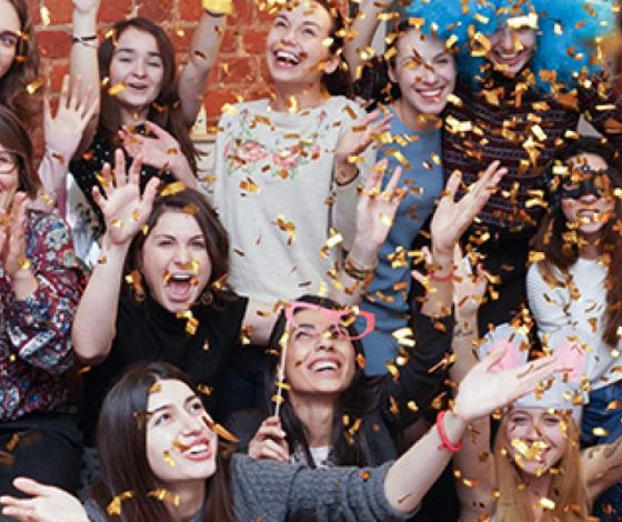 PEOPLETALK поздравляет с Новым годом!