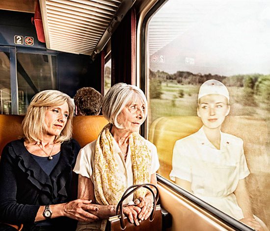 Отражения прошлого: трогательный фотопроект о воспоминаниях