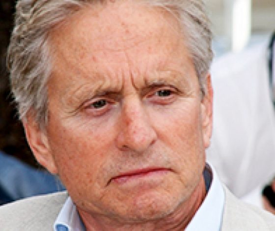 Умерла мать Майкла Дугласа