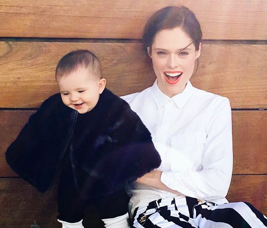 Трогательные фото звездных мам с детьми