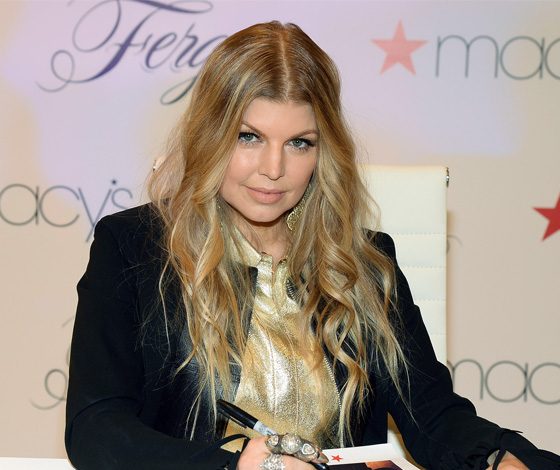 Мы тоже хотим такие шикарные ноги, как у Ферги. Новые фото