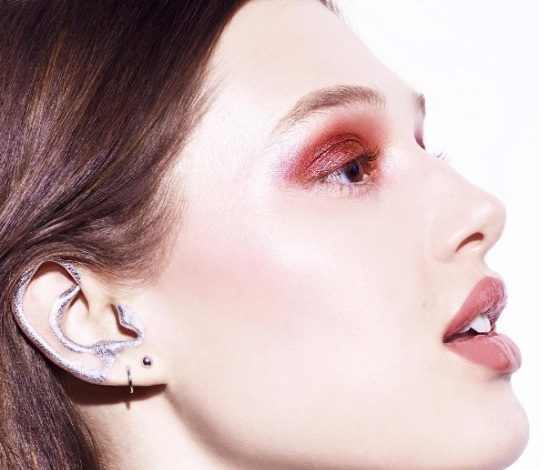 Новый тренд: макияж ушей