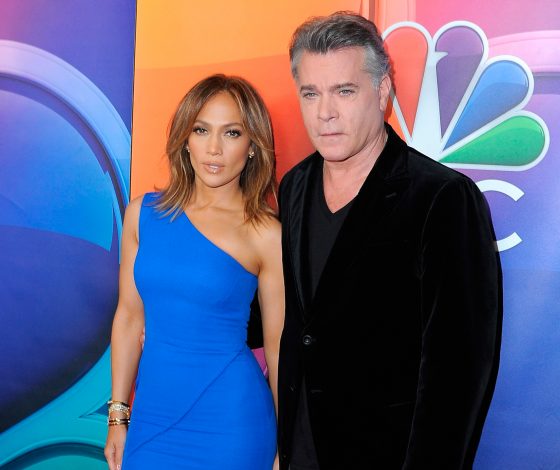 Дженнифер Лопес и Рэй Лиотта посетили телекомпанию NBC