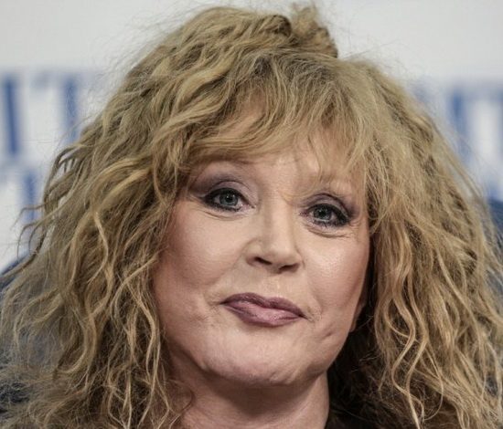 Алла Пугачева рассказала, как бросила курить