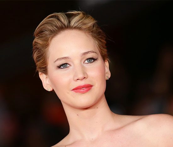 Лоуренс рассказала об отношениях с Николасом Холтом