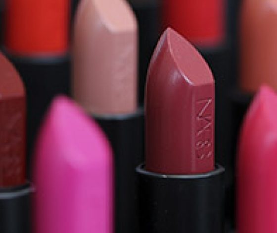 10 способов применения помады, о которых ты не догадывалась