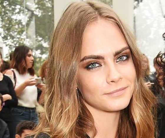 Кара Делевинь представила возлюбленную своей семье