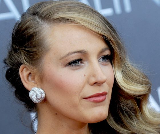 Блейк Лайвли показала шокирующее детское фото