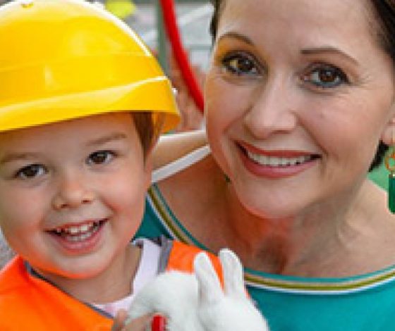 Звезды на празднике «Играем в строителей» в Галереях «Времена года»